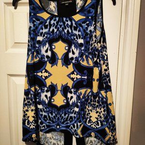 Laura Petites blouse, size XS with blue / yellow dominant colors